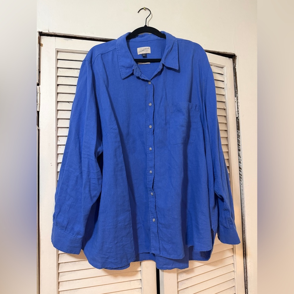Universal Thread Relaxed Fit Blue Shirt